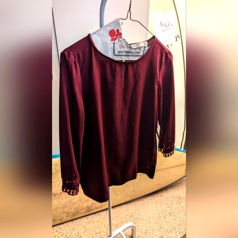 Sfera casual M blouse burgundy